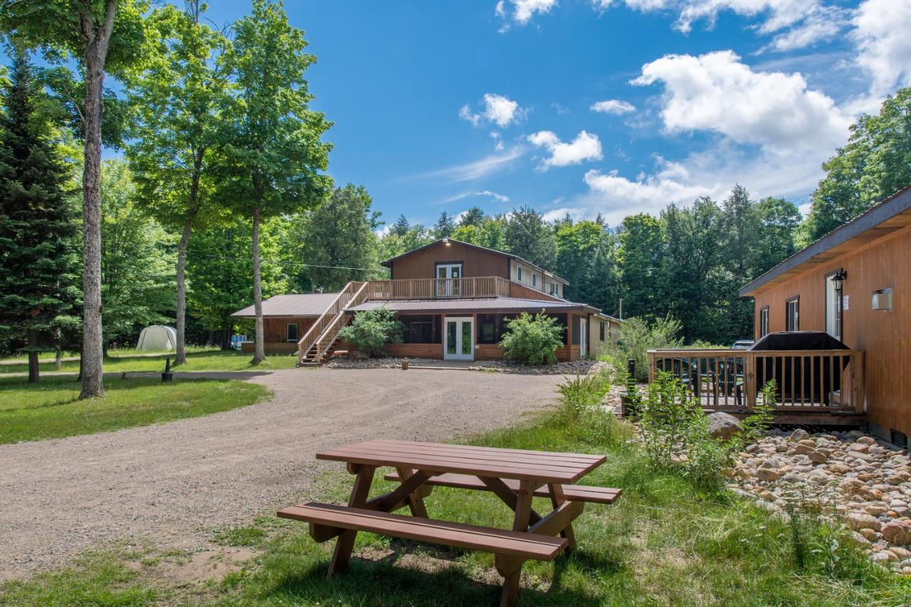 Madawaska Lodge-Cottage Exterior foto